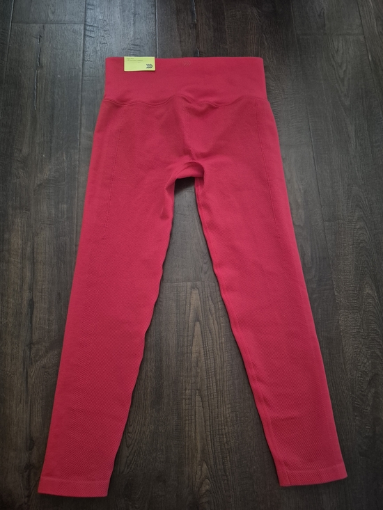 all in motion Other - NWT All in Motion Red High-Rise 7/8 Seamless Leggings Size M
